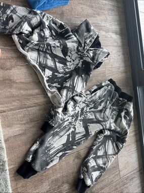 Black & White Abstract Kids Matching Set - Hoodie and Joggers